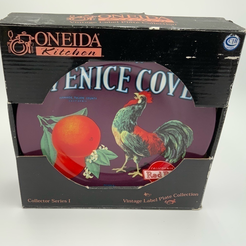 New in Box Set Of 4 ONEIDA VINTAGE LABEL PLATE COLLECTION Series I 8" Plates